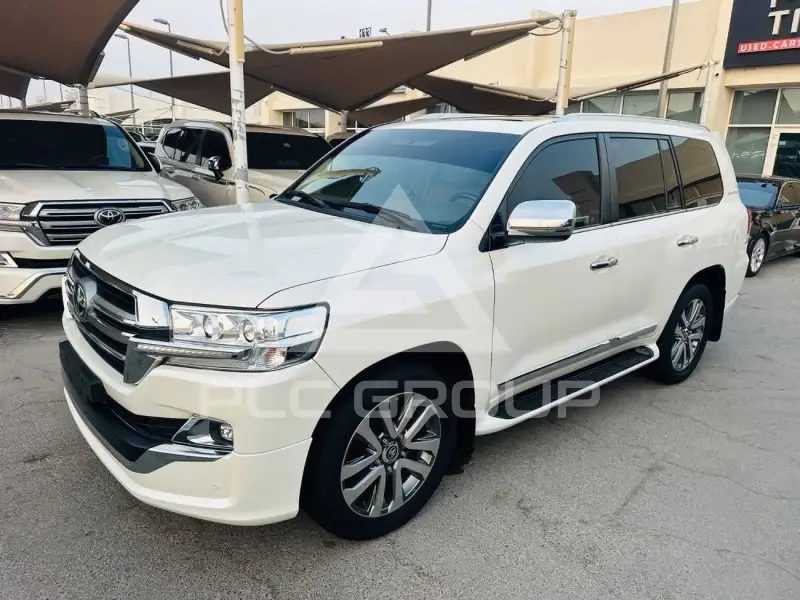 2019 Toyota LAND CRUISER