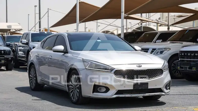 2019 KIA Cadenza