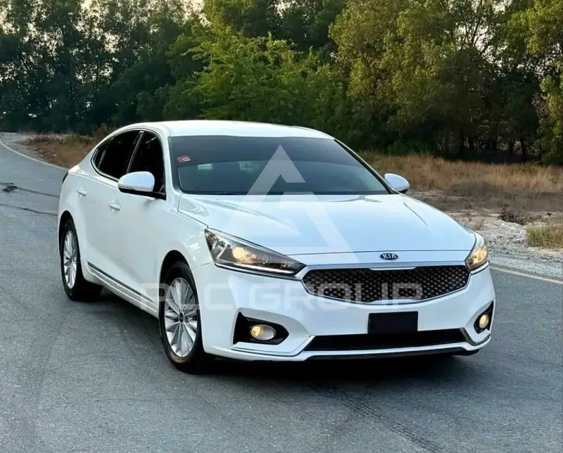 2019 KIA Cadenza