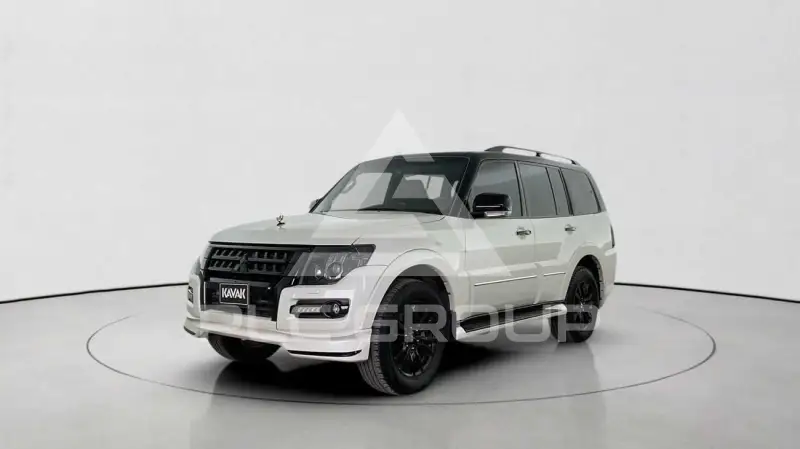 2020 Mitsubishi PAJARO