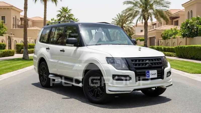 2020 Mitsubishi PAJARO