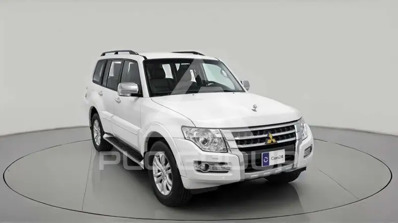 2020 Mitsubishi PAJARO