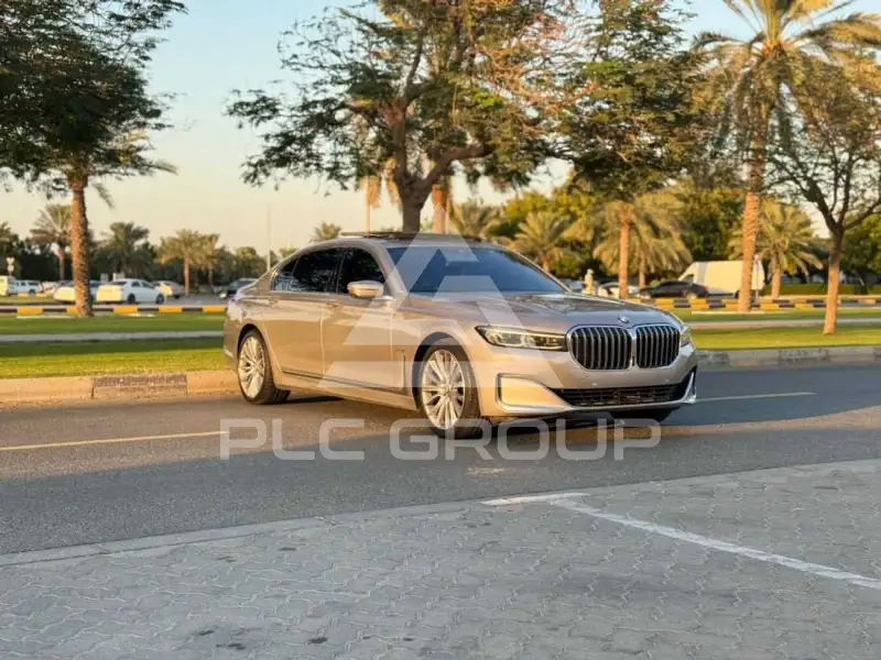 2020 BMW 730