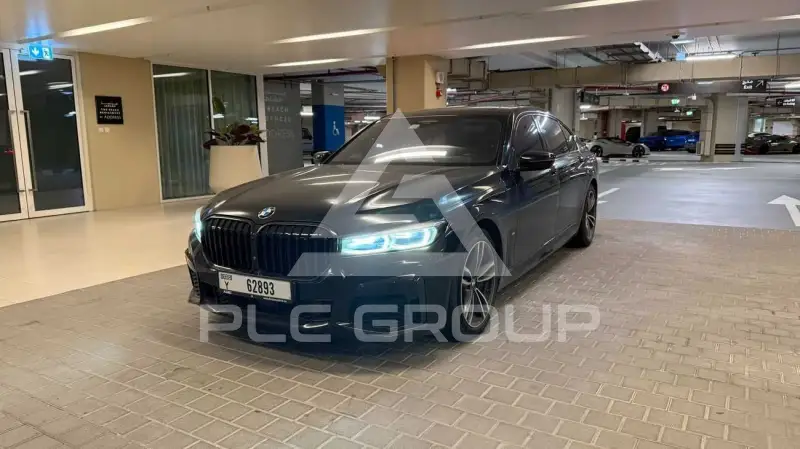 2020 BMW 730