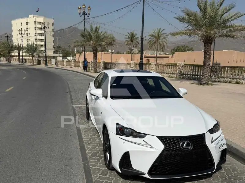 2020 Lexus IS300