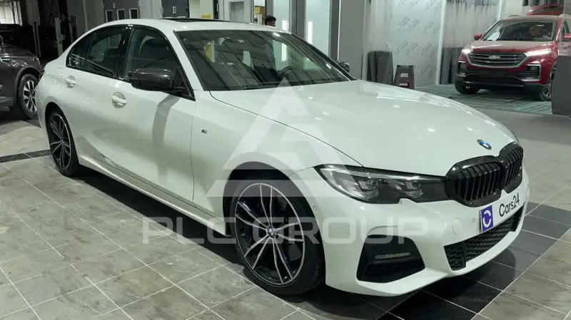 2021 BMW 330