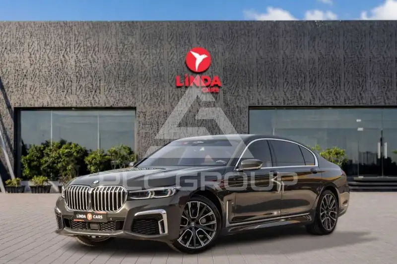 2021 BMW 730