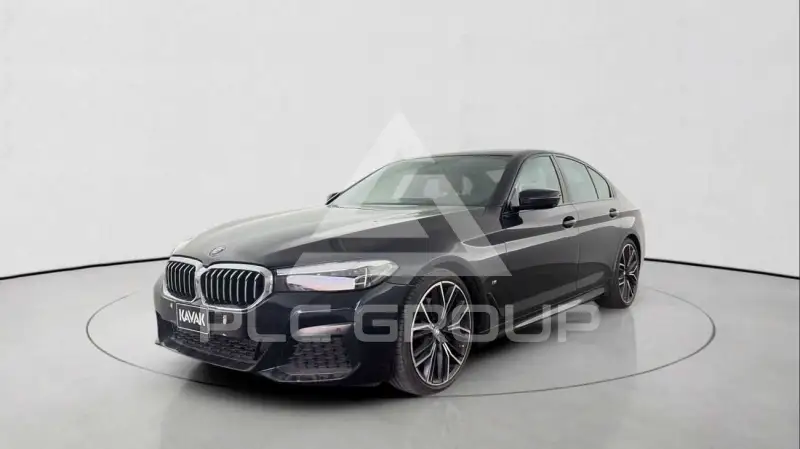 2021 BMW 530