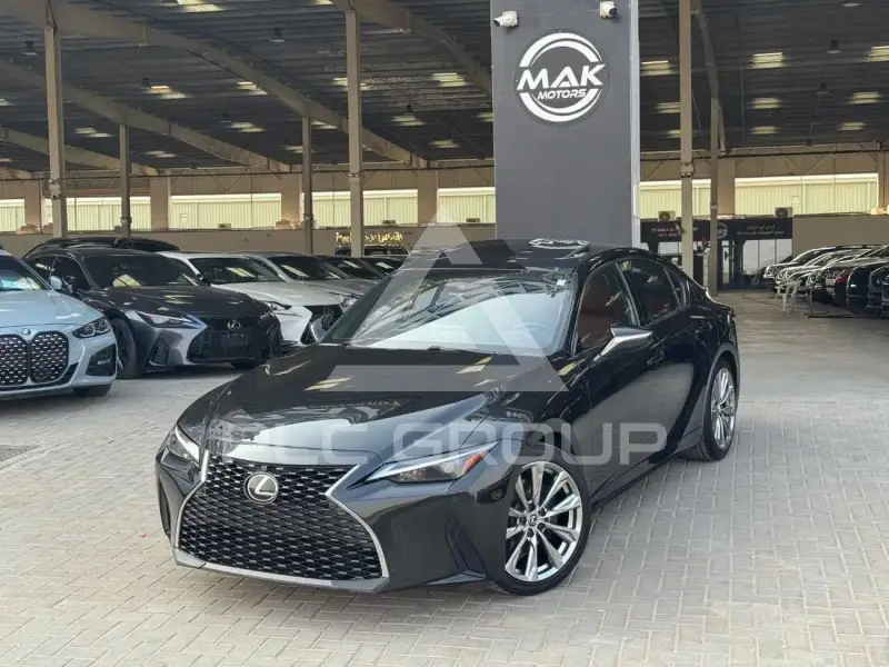 2021 Lexus IS350