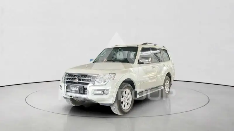 2022 Mitsubishi PAJARO