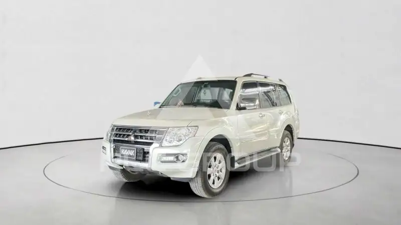 2022 Mitsubishi PAJARO
