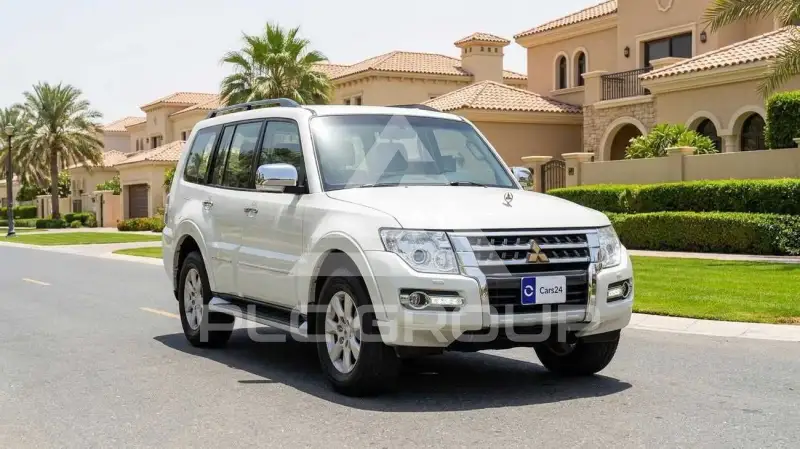 2022 Mitsubishi PAJARO