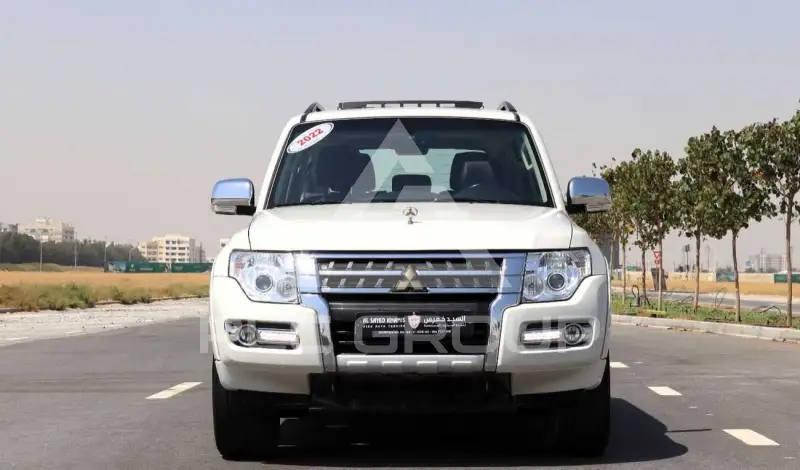 2022 Mitsubishi PAJARO