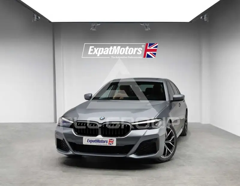 2022 BMW 520