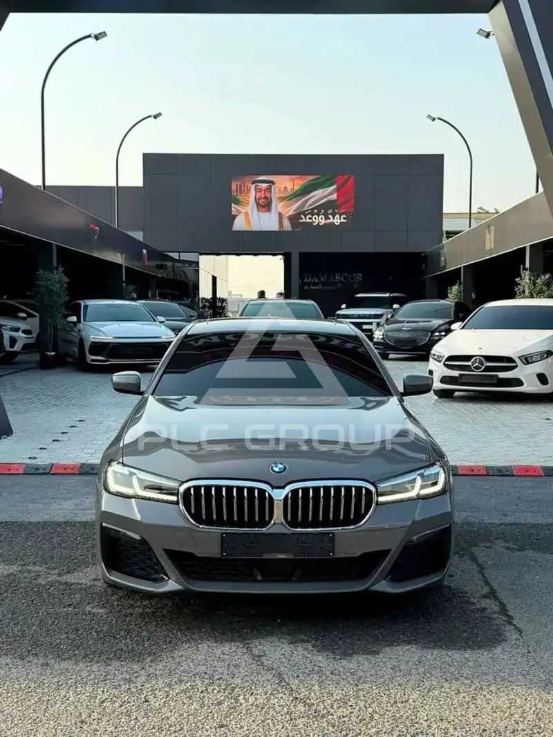 2022 BMW 520