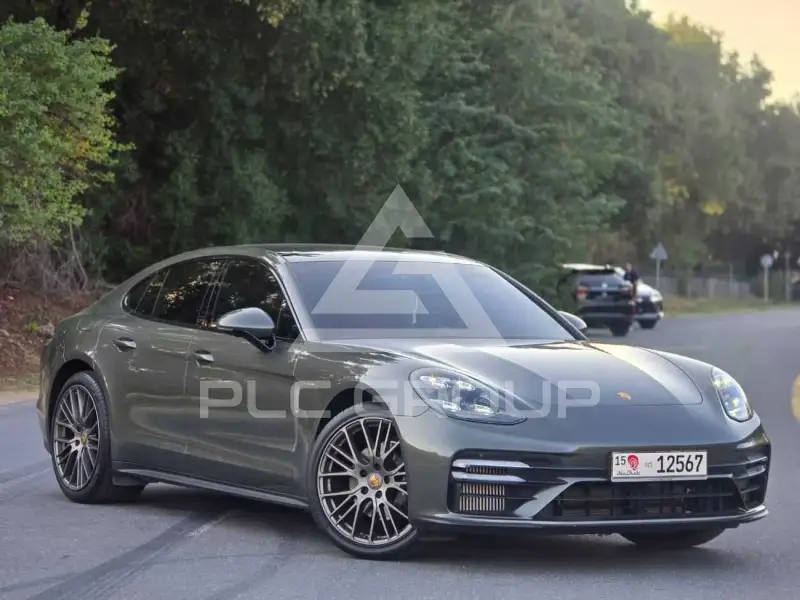2022 Porsche Panamera