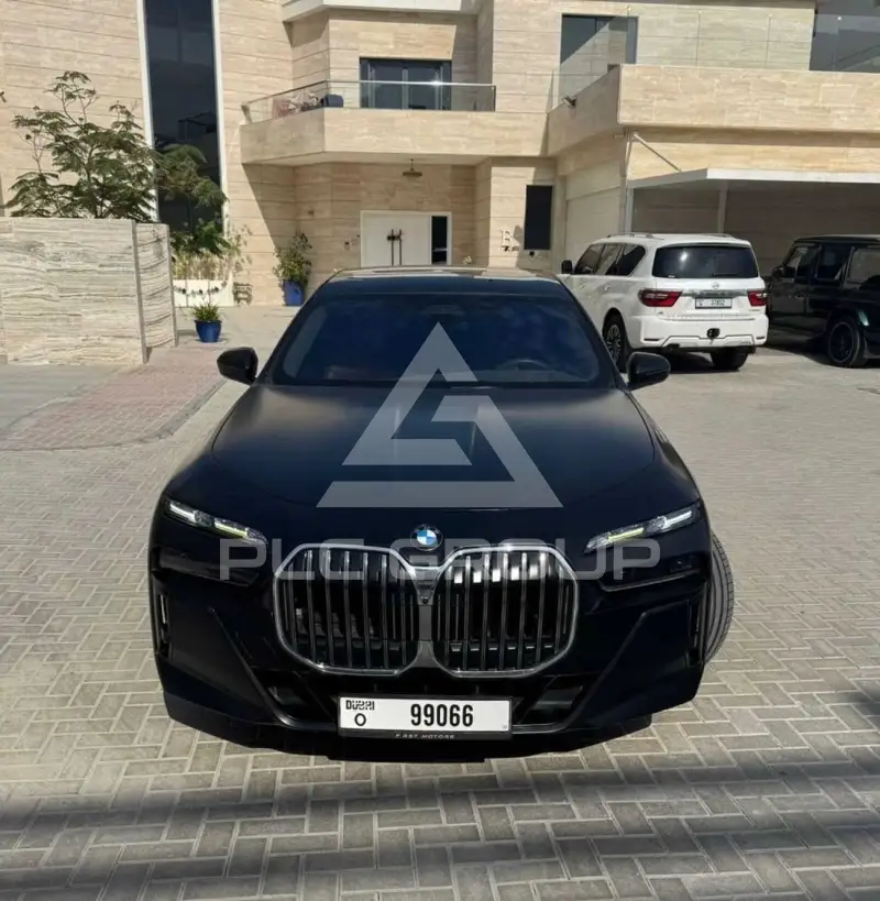 2023 BMW 760