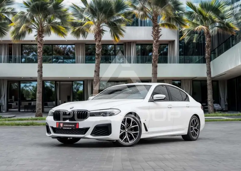 2023 BMW 520