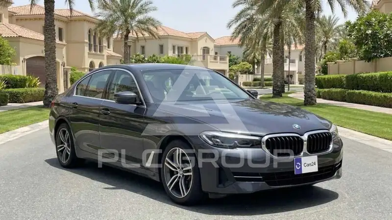 2023 BMW 520