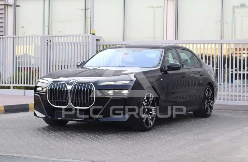 2023 BMW 740