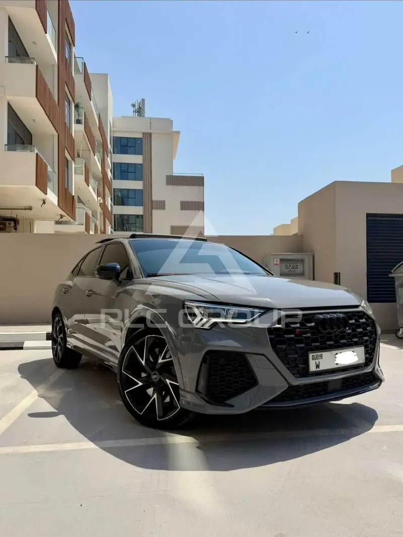 2023 Audi RSQ3