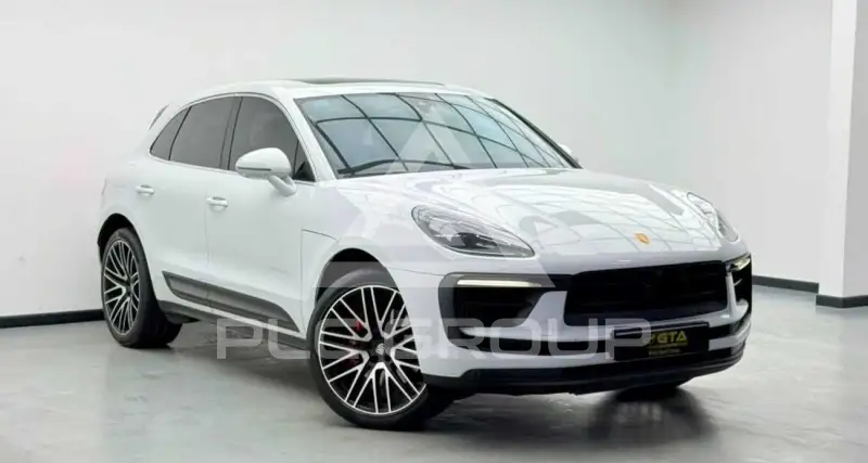 2023 Porsche MACAN