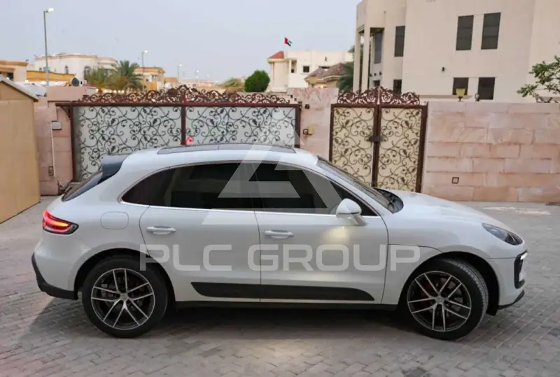 2023 Porsche MACAN