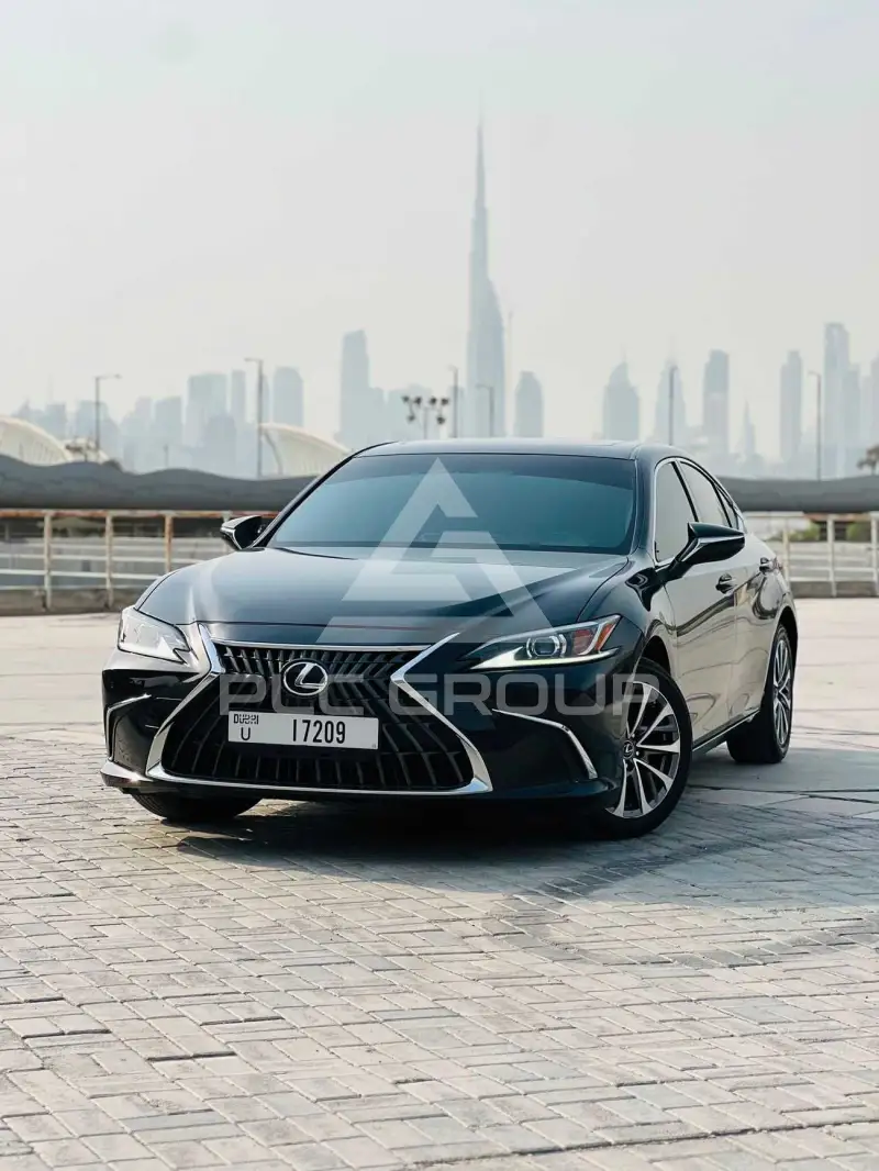 2023 Lexus ES300