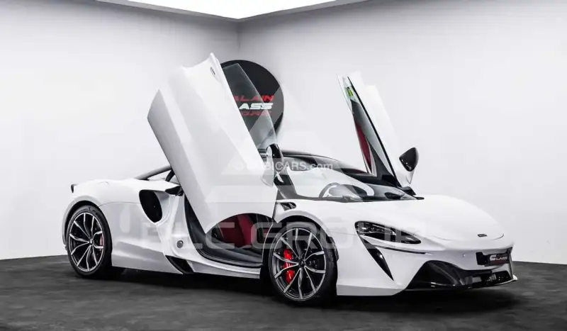 2024 McLaren ARTURA