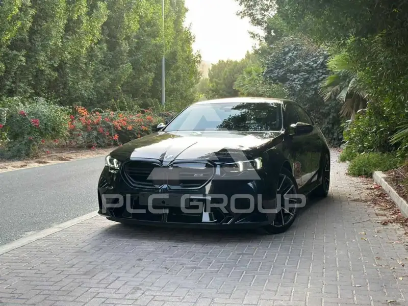 2025 BMW M5