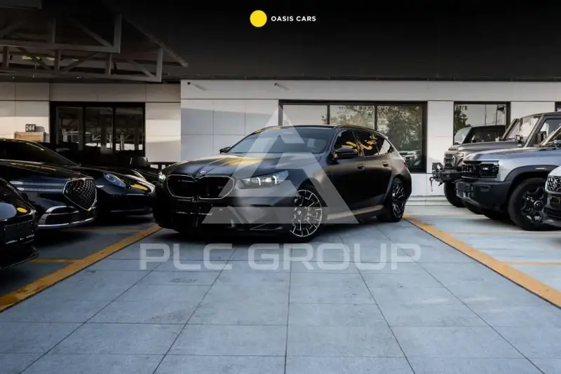 2025 BMW M5