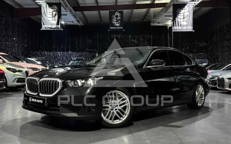 2025 BMW 520