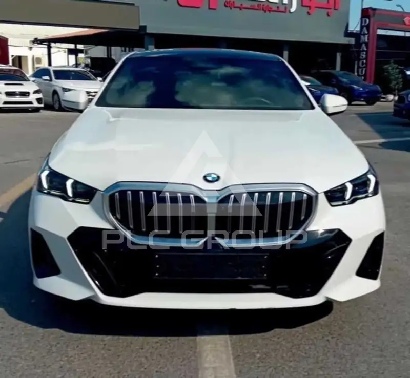 2025 BMW 520