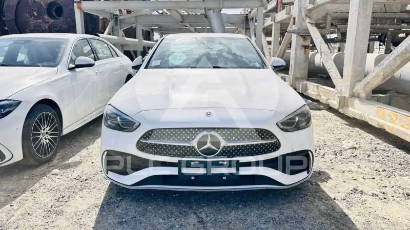 2025 Mercedes Benz 