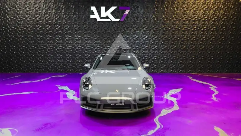2025 Porsche 911