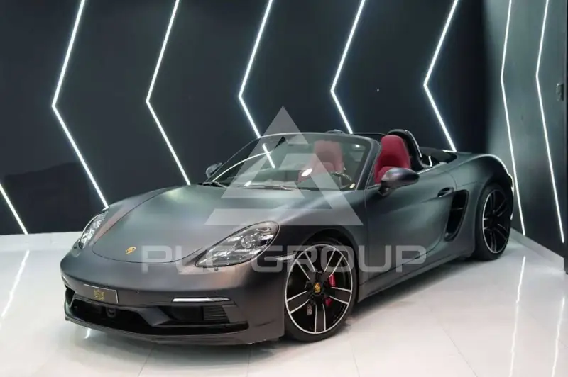 2025 Porsche 718