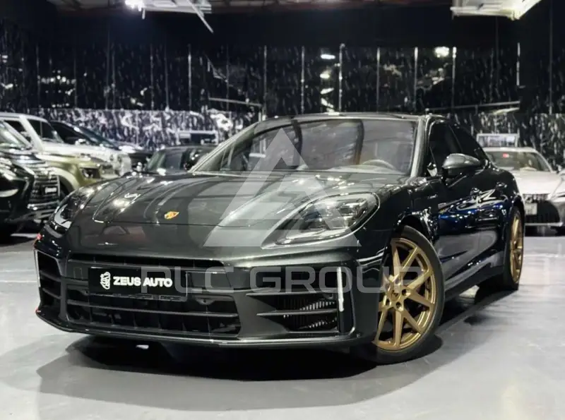 2025 Porsche Panamera