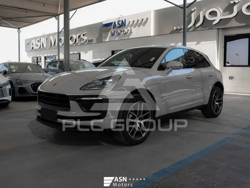 2025 Porsche MACAN