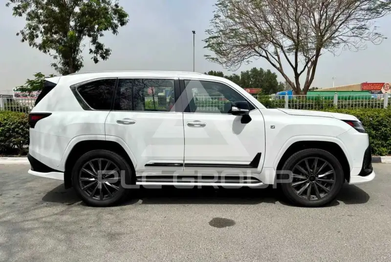 2025 Lexus LX700h