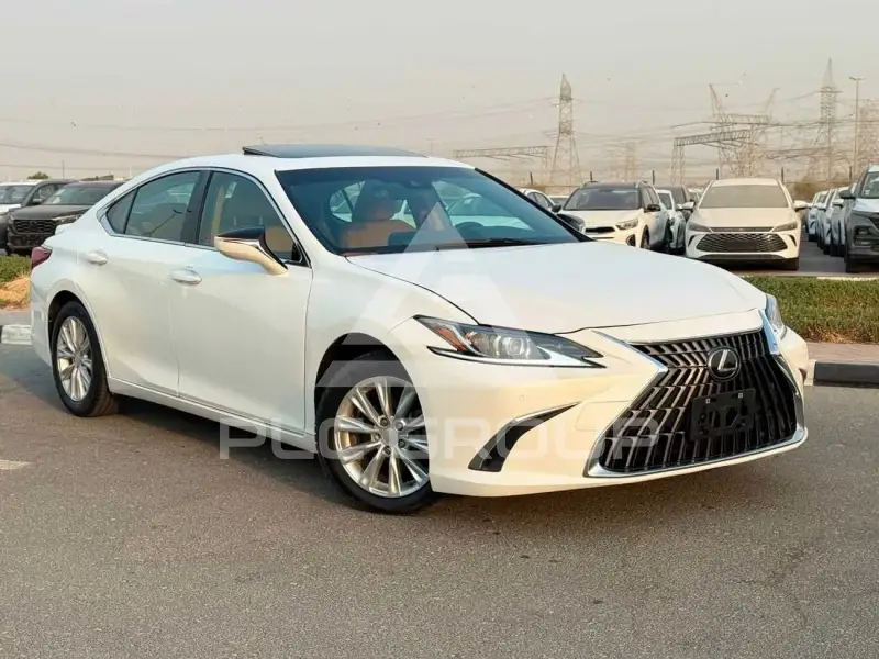 2025 Lexus ES300