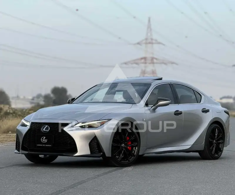 2025 Lexus IS350