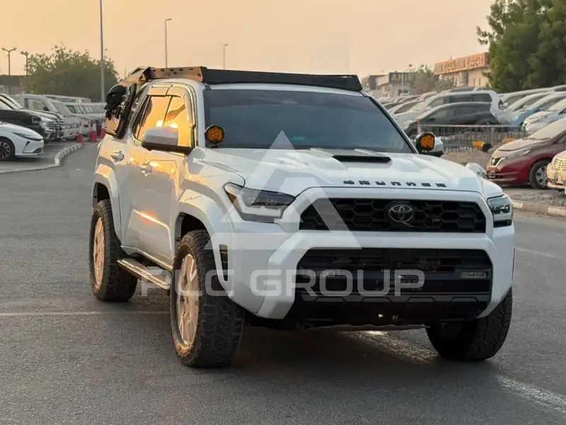2025 Toyota 4 RUNNER