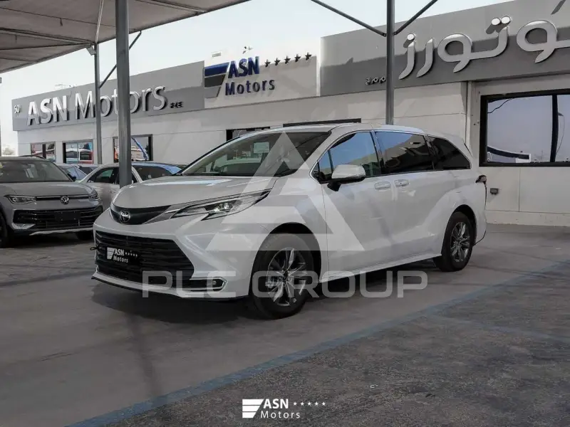 2025 Toyota SIENNA
