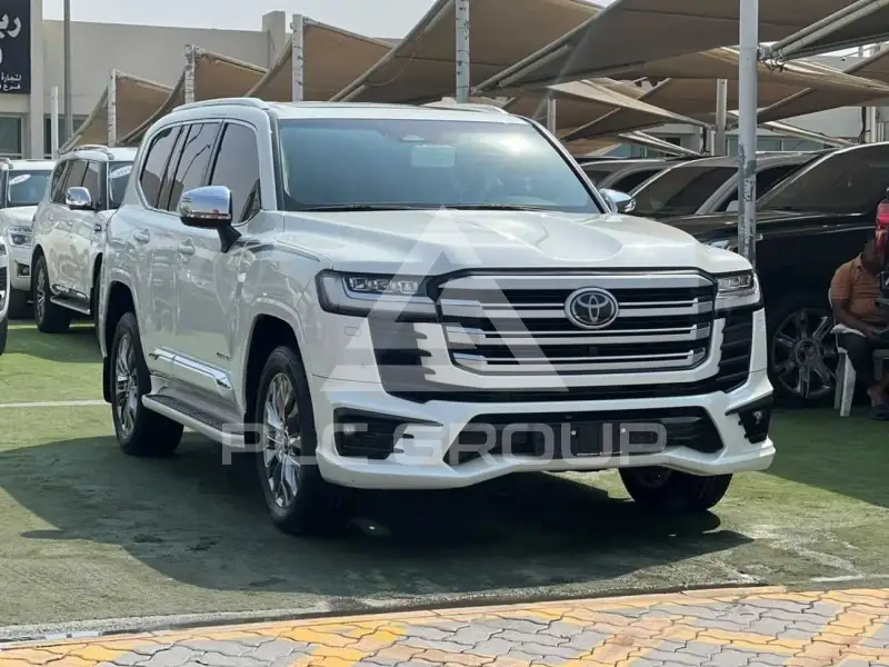 2025 Toyota LAND CRUISER