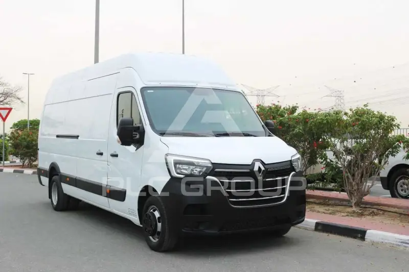 2025 Renault Master