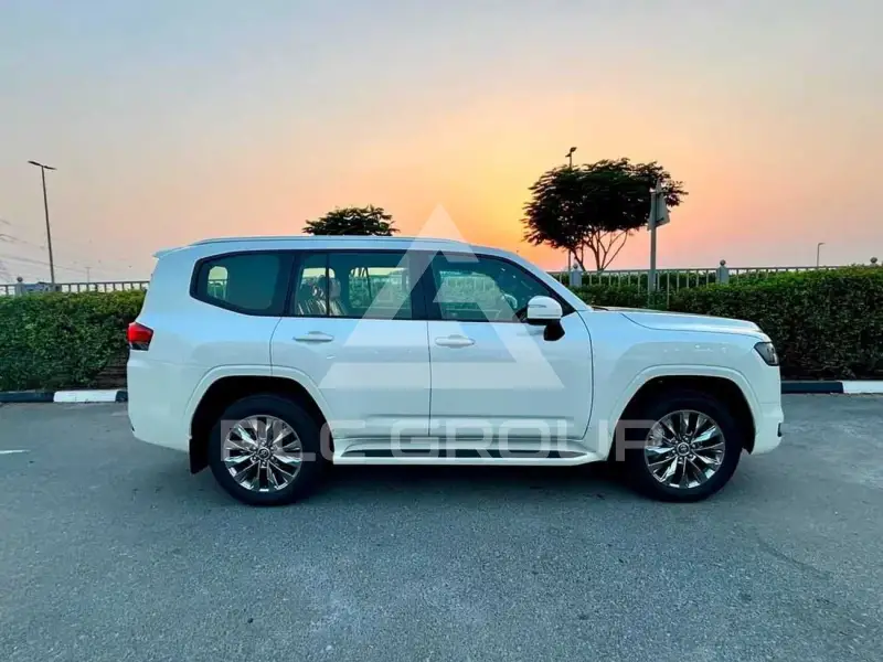 2026 Toyota LAND CRUISER