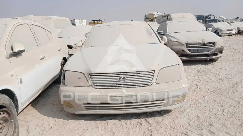 2000 Lexus LS400