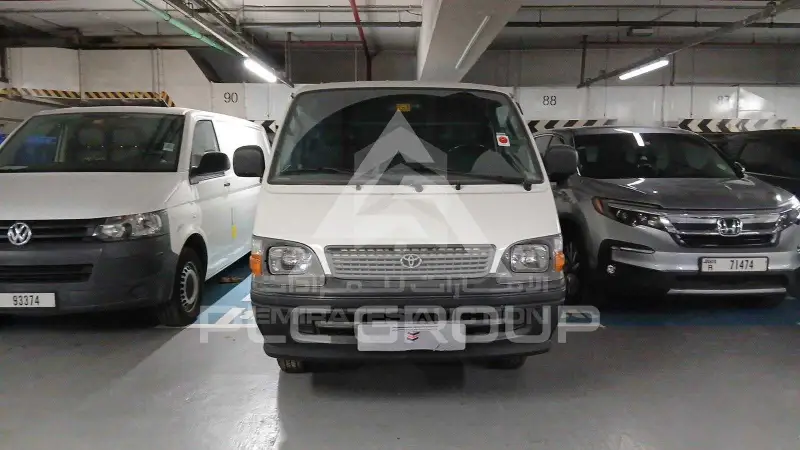 2000 Toyota Hiace