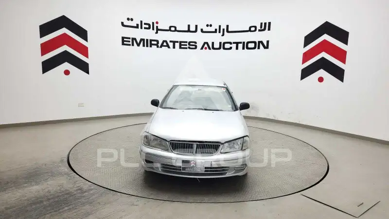 2001 Nissan Sunny