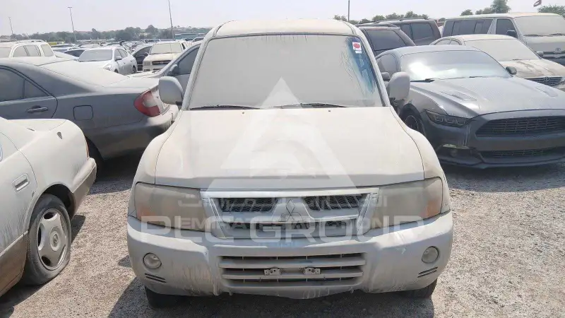 2005 Mitsubishi PAJARO